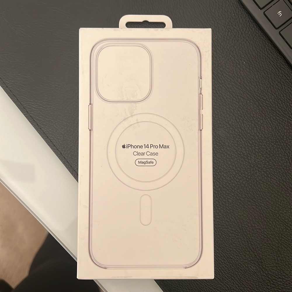 iPhone 14 Pro Max - Clear Case (MagSafe)